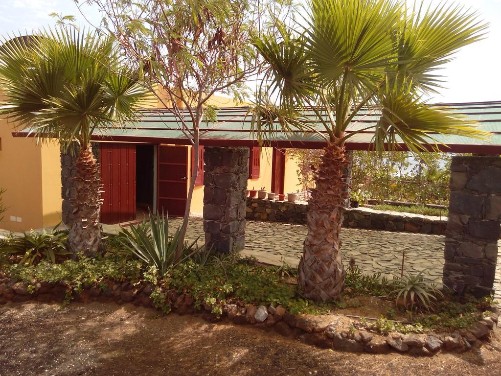 Coin De Paradis,Pavillon Doucimar Порто-Ново Экстерьер фото